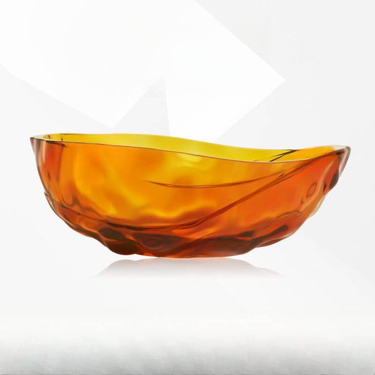 Freestanding resin bathtub with single slipper soaking design for casual comfort