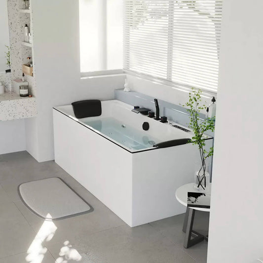 Weiße 47-Zoll-Acryl-Massagebadewanne mit eleganter schwarzer Zierleiste