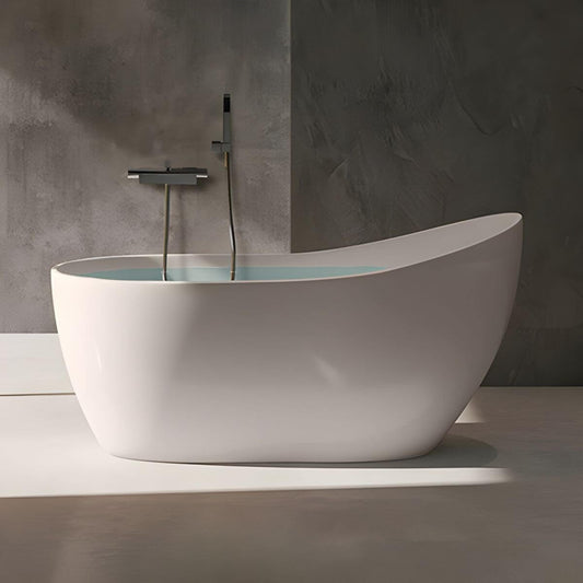 Modern freestanding acrylic soaking bathtub with single slipper design for bathroom
