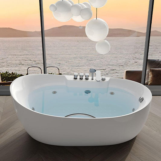 baignoire en acrylique blanche au design stylé