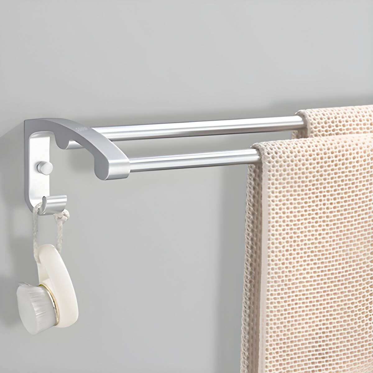 Installation setup of aluminium towel bar