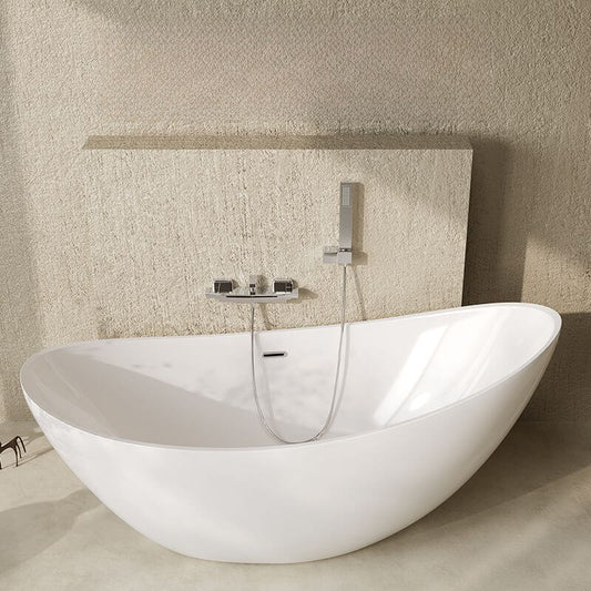 Comfortable soaking experience in the Single Slipper Bathtub
