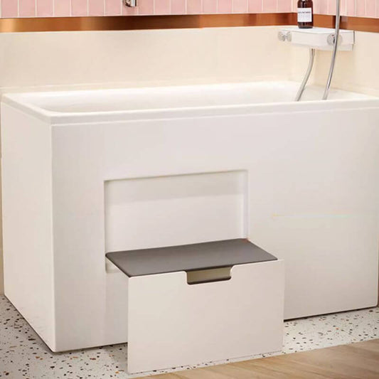 Chalk Rectangular Bathtub from the side view