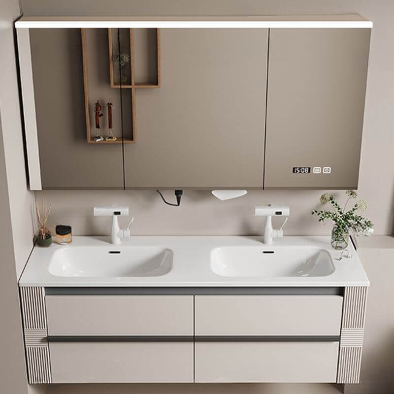 Stylish Bathroom Decor with Vanity