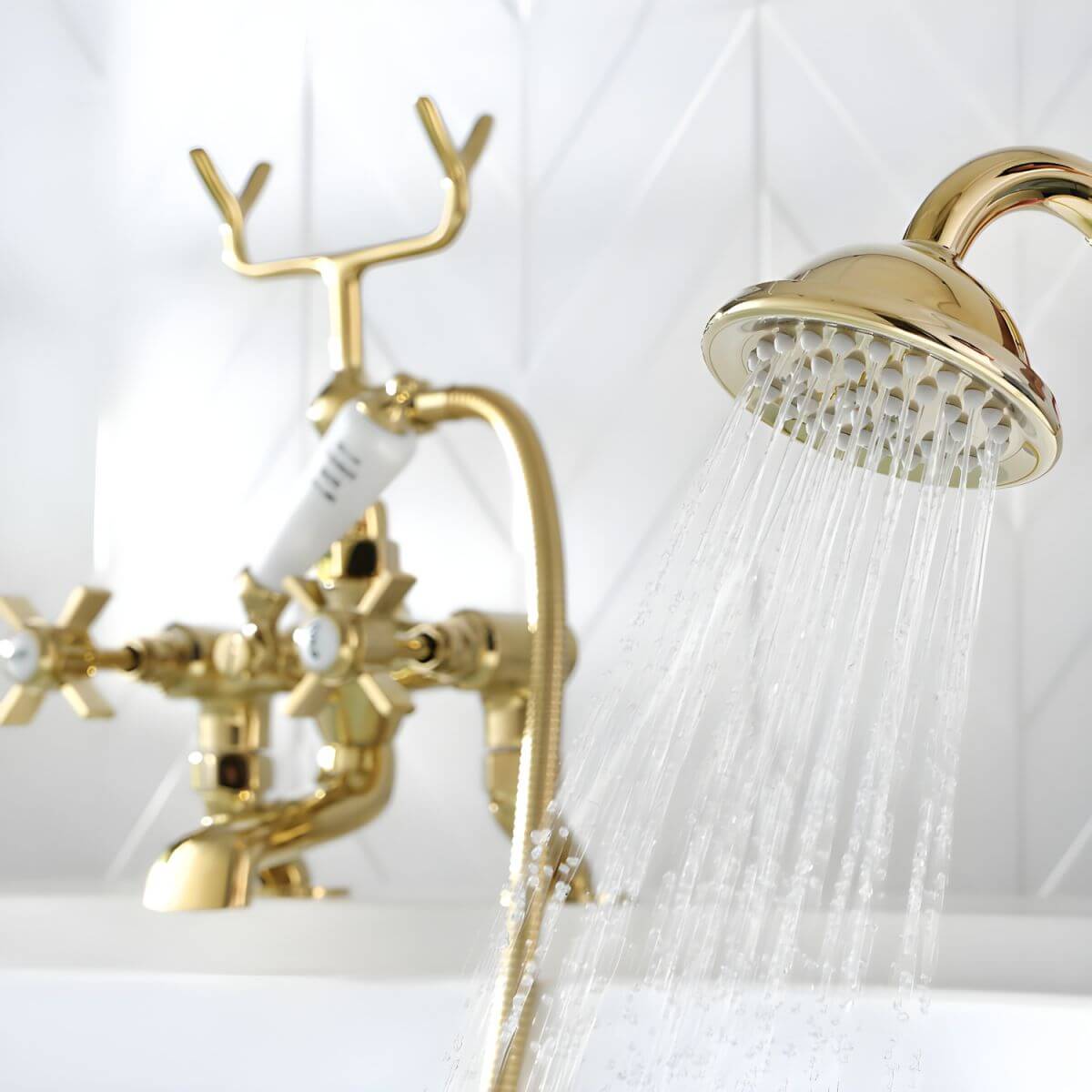 Counter mounted Roman bathtub faucet