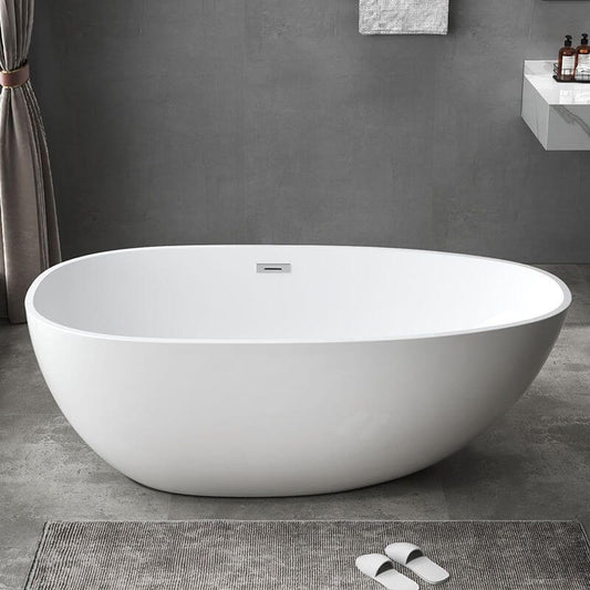 Luxurious Minimalist Bathtub for Small Spaces
