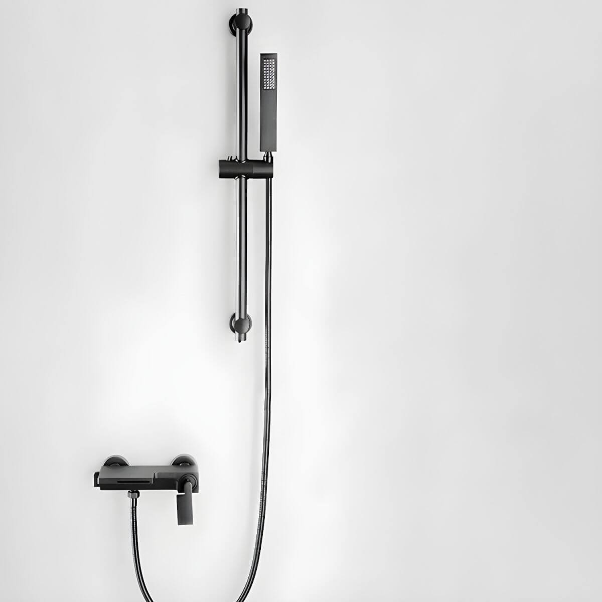 modern wall-mounted bathtub spout