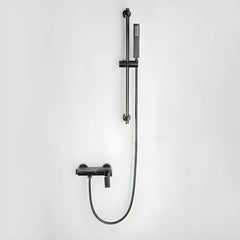 Hand shower included with bathtub spout