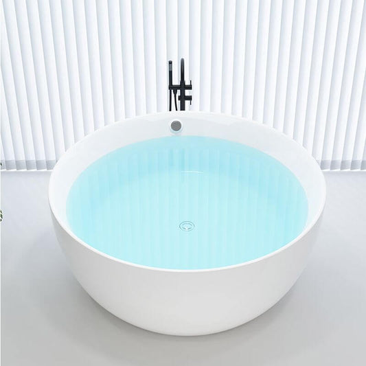 Modern circular-shaped white bathtub