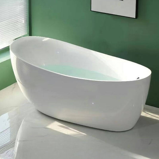 stylish white freestanding bathtub