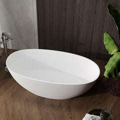 Acrylweiße Badewanne mit Wasserhahn