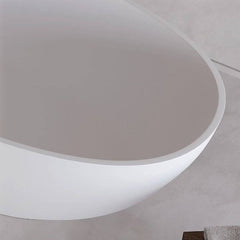 Stilvolle Badewanne in eleganter Badezimmereinrichtung