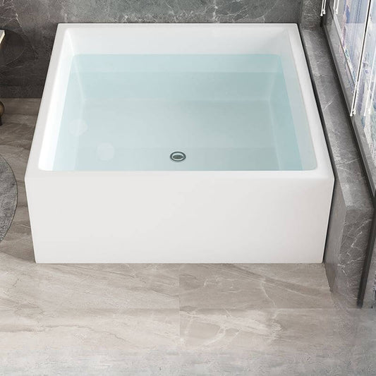 Modern Acrylic Bathtub Design