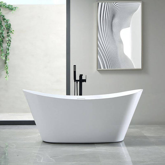 Elliptisch geformte Badewanne in zeitgenössischem Badezimmer