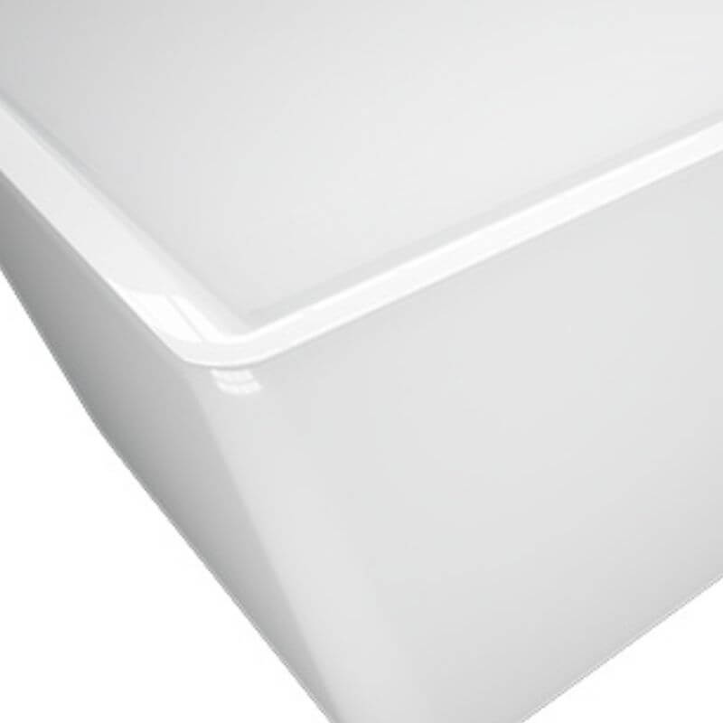 Acryl-Badewanne im Display