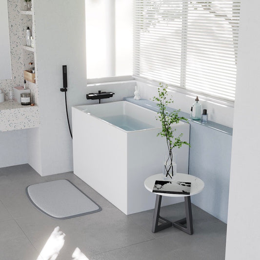 White 47-inch rectangular acrylic bathtub for single soaker