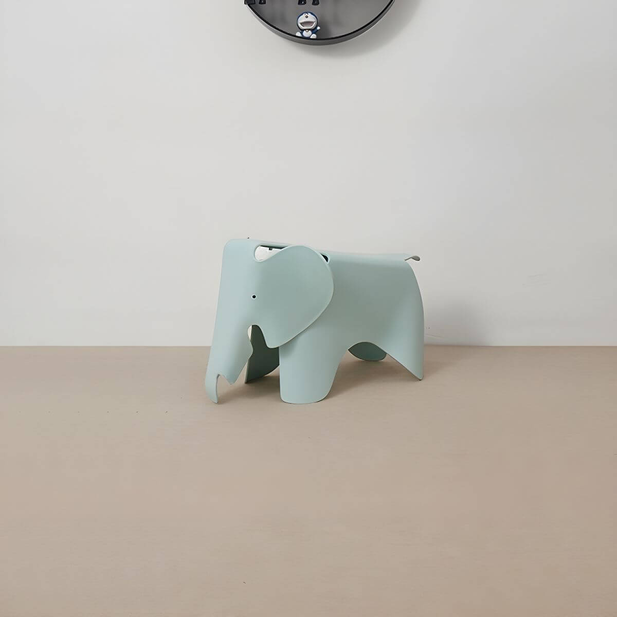 Animal-Shaped Plastic Kids Activity Chair for Outdoor Use