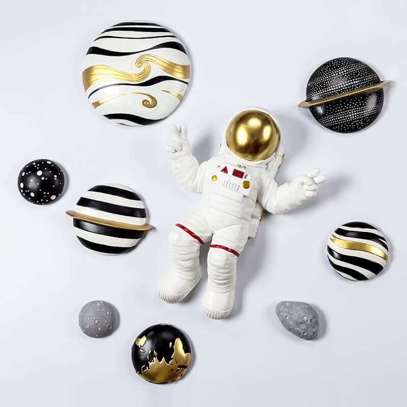 Art Deco Resin Wall Art Set – Multi-Color Spaceman and Planets Decor