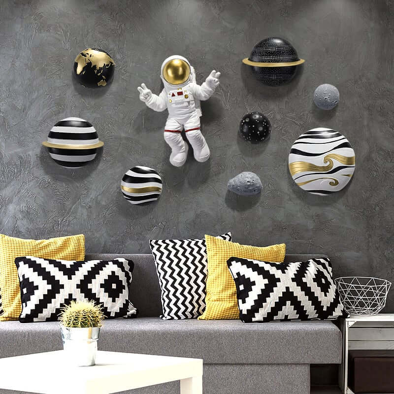 Art Deco Resin Wall Art Set – Multi-Color Spaceman and Planets Decor