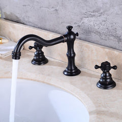 Chester Traditional Widespread Bathroom Faucet in Chrome