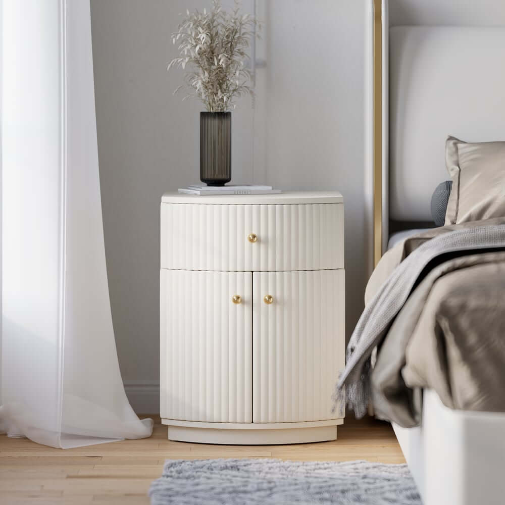 Modern Off-White Bedroom Set with Gold Accents and Storage