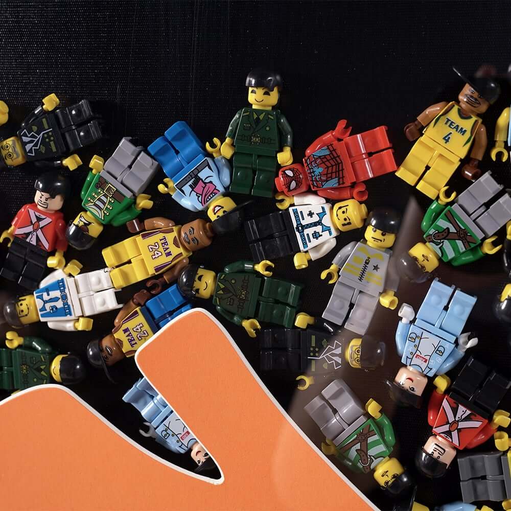 Modern Plastic Wall Art with Aluminum Frame Featuring Elephant Design