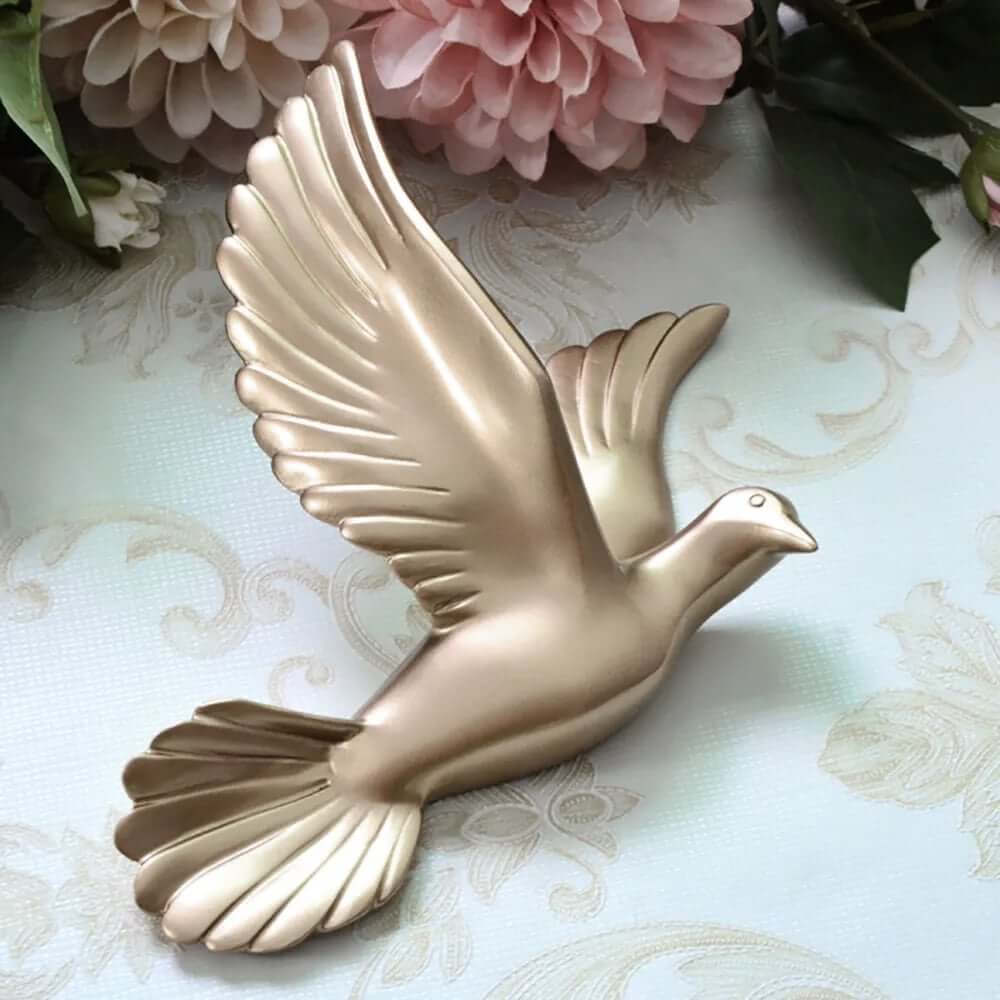 Modern Resin Bird Wall Art Set – 6-Piece Flock Sculpture Decor