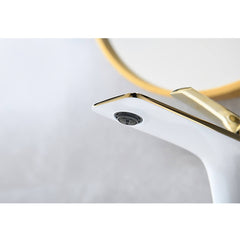Modern Single Hole Brass Bathroom Sink Faucet with Lever Handle
