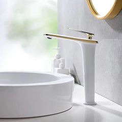 Modern Single Hole Brass Bathroom Sink Faucet with Lever Handle