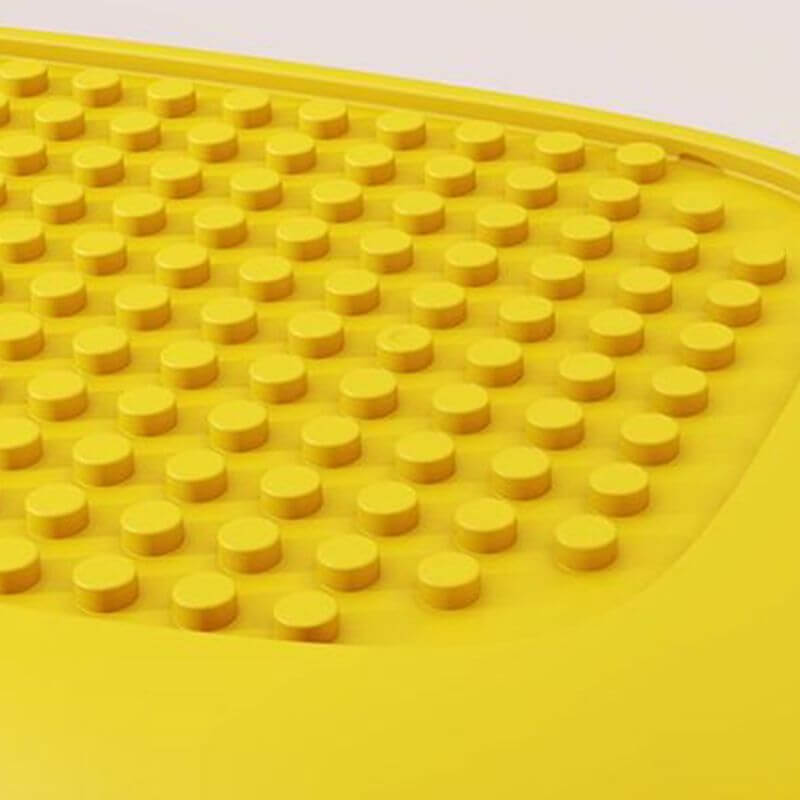 Stackable Animal-Shaped Plastic Toy Box with Wheels and Lid