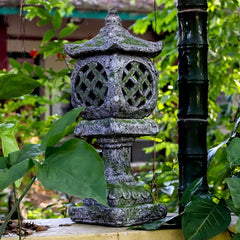 Traditional Concrete Gray Solar Lantern Sculpture - Weather-Resistant Resin
