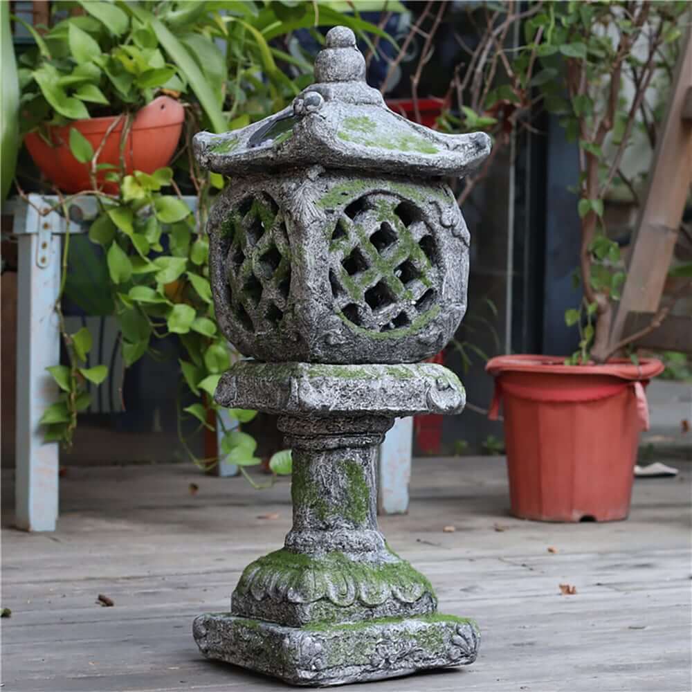 Traditional Concrete Gray Solar Lantern Sculpture - Weather-Resistant Resin Main Product Image